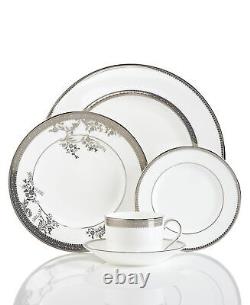 Vera Wang Wedgwood Dinnerware, Lace 5 Piece Place Setting, White/Silver
