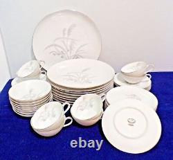 Vintage 1985 Wentworth China Silver Wheat 7514 41 Pieces