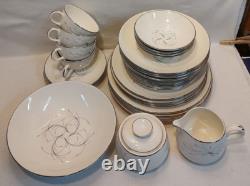 Vintage 32 Piece Lot Set Homer Laughlin Rhythm Capri MCM 4 COMPLETE 7-Pc Setting