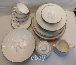 Vintage 32 Piece Lot Set Homer Laughlin Rhythm Capri MCM 4 COMPLETE 7-Pc Setting