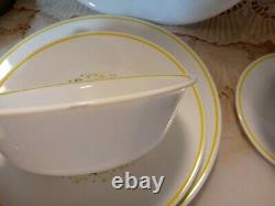 Vintage Corelle APRIL dinnerware Set Yellow flowers platter plate bowl mug 21pc