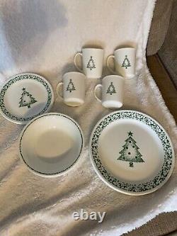 Vintage Corelle by Corning, Christmas Tree dinnerware set of 4