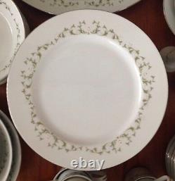 Vintage Elegance Pattern 502 Sheffield Fine China Set for 12