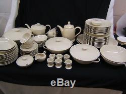 Vintage Hutschenreuther Selb Bavaria Favorit Undecorated 83 Pieces Germany VGC