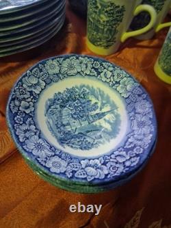 Vintage Liberty Blue Colonial Scenes Lot Of 30