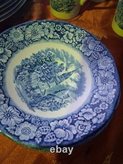 Vintage Liberty Blue Colonial Scenes Lot Of 30