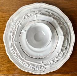Vintage Motton Gien Faience Dinnerware-set 106 Pieces