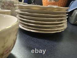 Vintage Theodore Haviland Yvonne China Porcelain Dinnerware 27 Pc. Set America