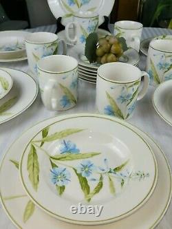 Vintage Tienshan FolkCraft 16 Pcs Dinnerware Set, White with Blue Floral Pattern