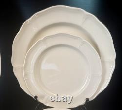 Vintage Wedgewood, Queens Plain, Set Of 4, 6 Piece Place Setting, Cream, Mint