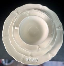 Vintage Wedgewood, Queens Plain, Set Of 4, 6 Piece Place Setting, Cream, Mint