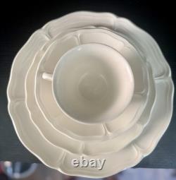Vintage Wedgewood, Queens Plain, Set Of 4, 6 Piece Place Setting, Cream, Mint