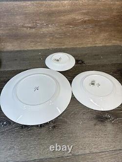 Vintage Wedgwood White China 5 Pc Place Setting