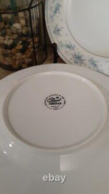 Vtg Royal Prestige Danielle service for 4- Plates(3 sizes), Bowl, Cup & Saucer