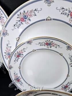 Wedgewood Bone China Charlotte Dinner Set For 6 (5 Pieces Place Settings)