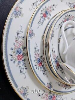 Wedgewood Bone China Charlotte Dinner Set For 6 (5 Pieces Place Settings)