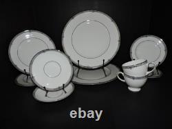 Wedgwood Amherst Platinum Trim 5 Pc Place Setting For 2 (10) Made In England