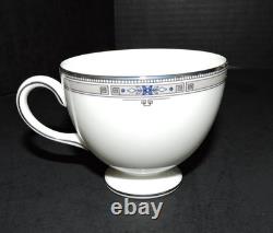 Wedgwood Amherst Platinum Trim 5 Pc Place Setting For 2 (10) Made In England