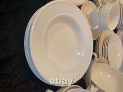 Wedgwood Edme Dinnerware Service for 4