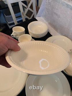 Wedgwood Edme Dinnerware Service for 4