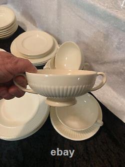 Wedgwood Edme Dinnerware Service for 4