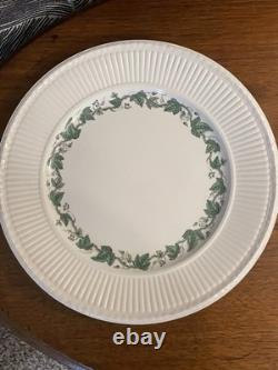 Wedgwood Stratford Edme Queen's Ware Dinner Set 36 Pieces Made In England