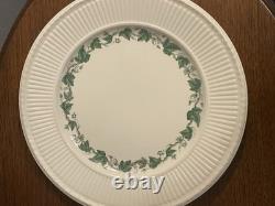 Wedgwood Stratford Edme Queen's Ware Dinner Set 36 Pieces Made In England