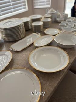 White With Gold Limoges Jammet-Seignolles France 98 Piece Dinner Set