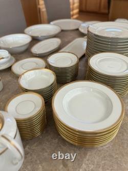 White With Gold Limoges Jammet-Seignolles France 98 Piece Dinner Set