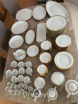 White With Gold Limoges Jammet-Seignolles France 98 Piece Dinner Set